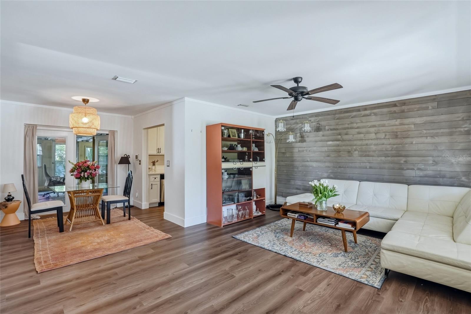 Image 2 of 23 For 220 45th Avenue S