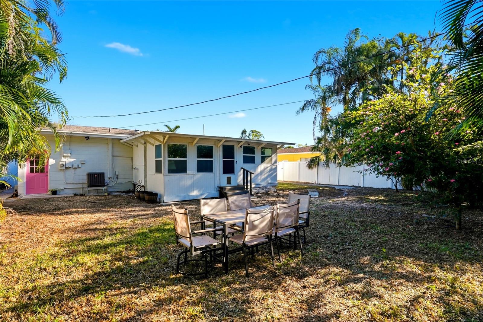 Image 20 of 23 For 220 45th Avenue S