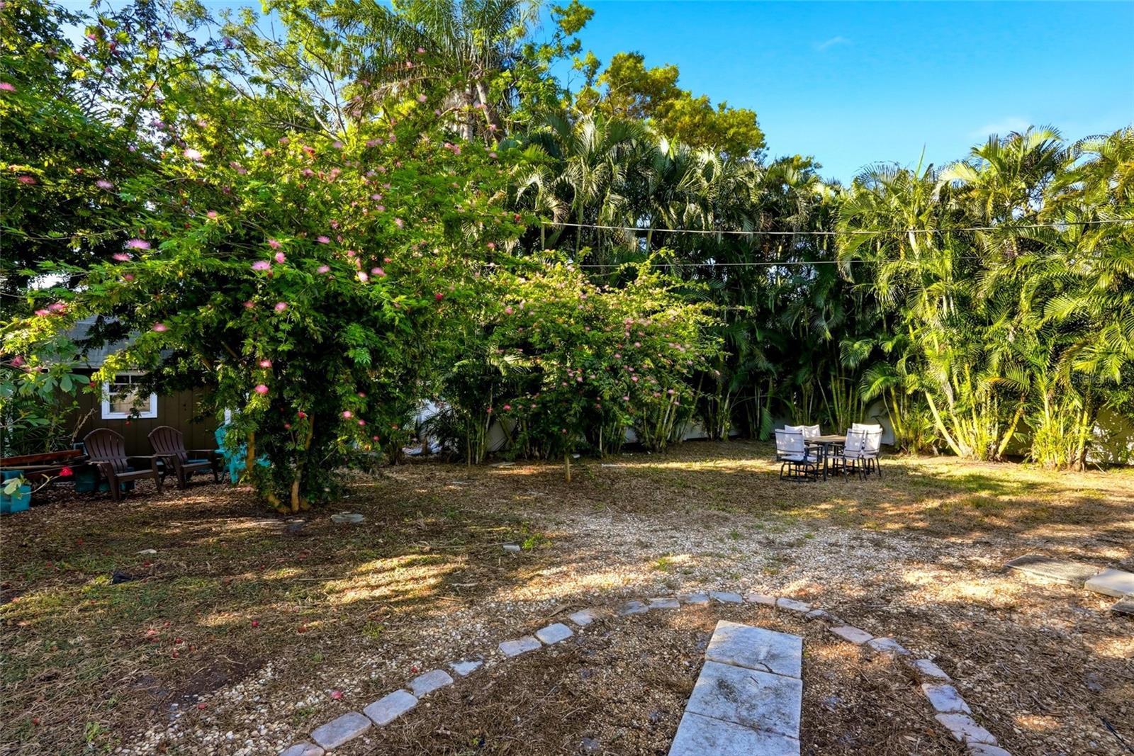 Image 5 of 23 For 220 45th Avenue S