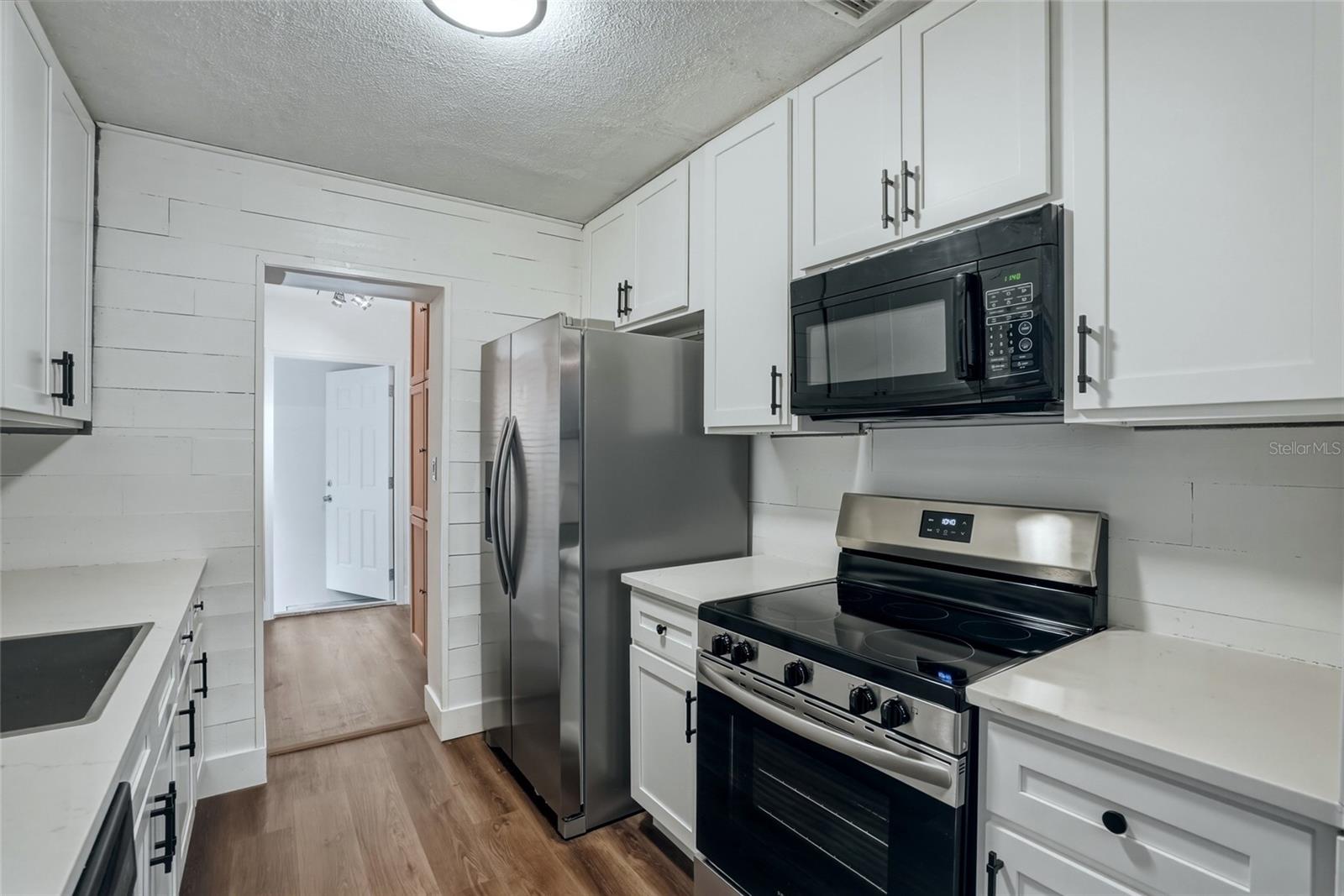 Image 8 of 23 For 220 45th Avenue S