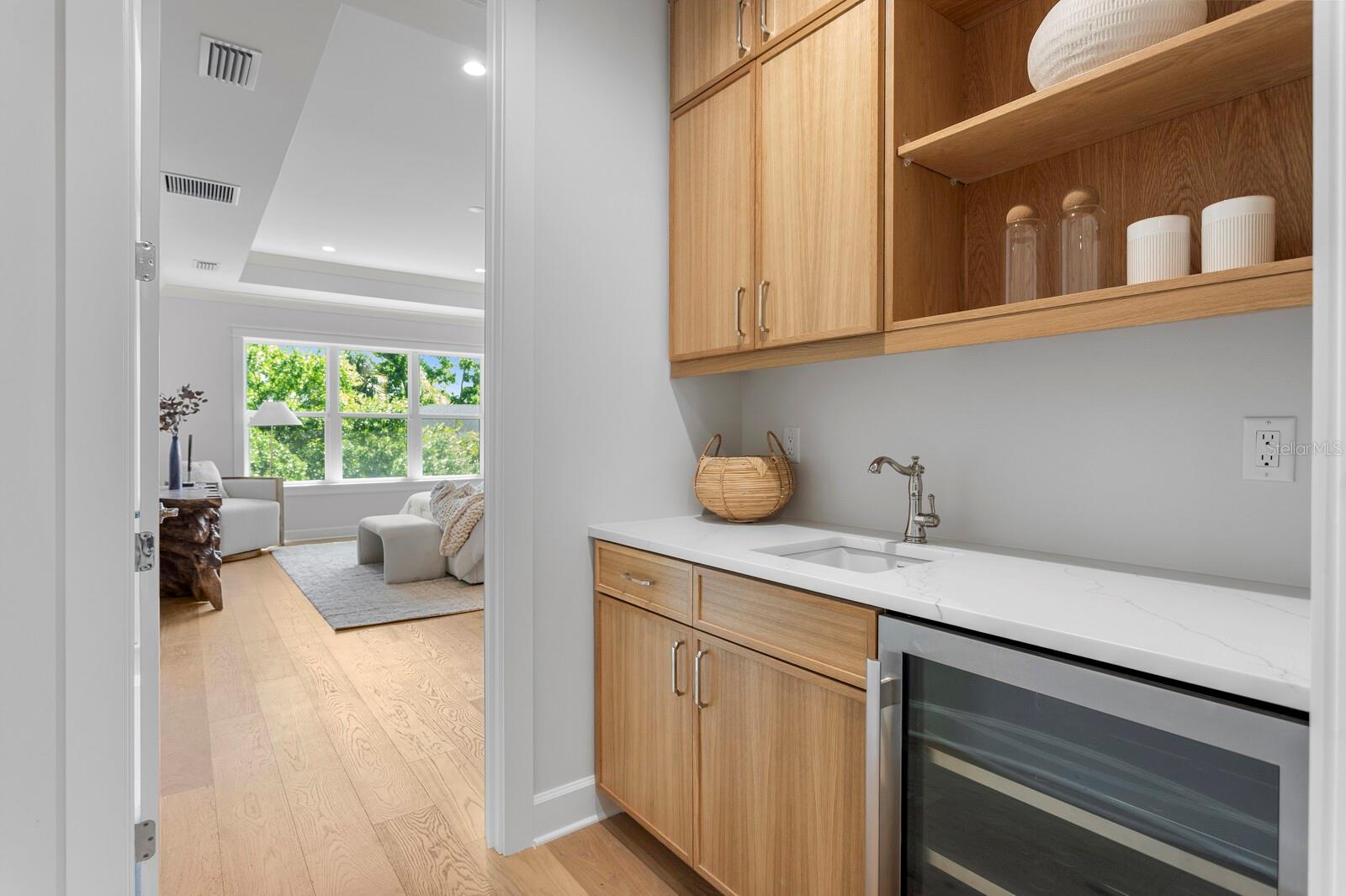 Image 13 of 38 For 2312 Occident Street