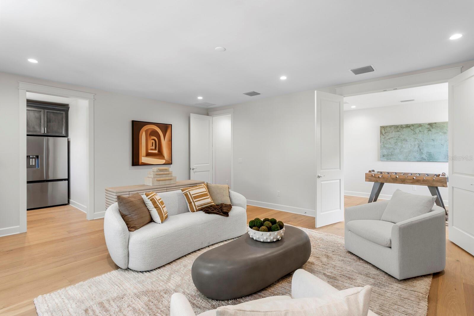 Image 21 of 38 For 2312 Occident Street