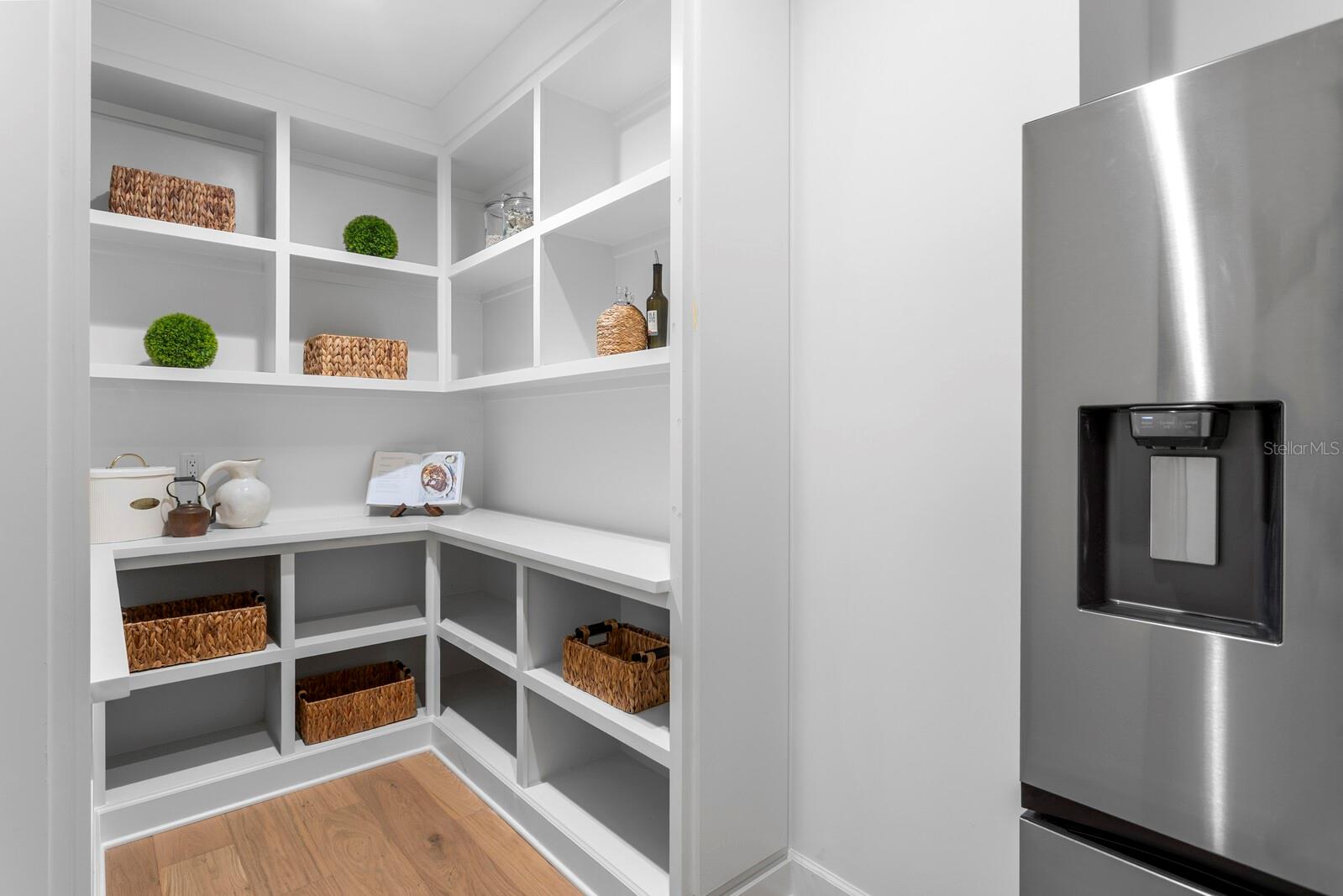 Image 9 of 38 For 2312 Occident Street