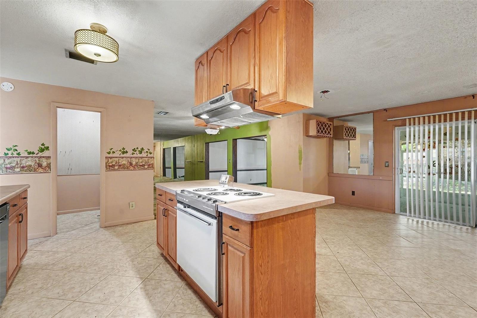 Image 21 of 41 For 2835 Bellwood Dr