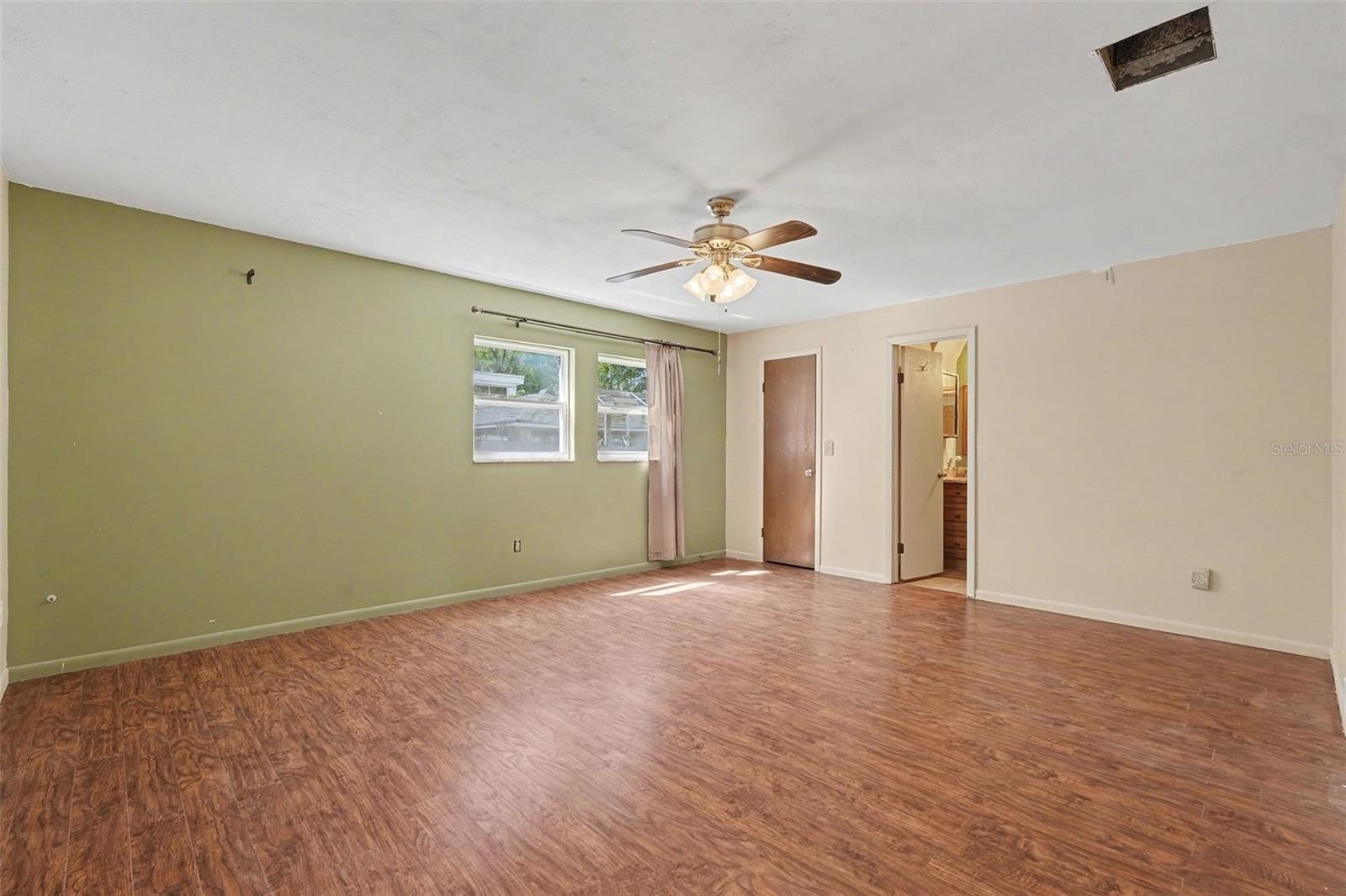 Image 26 of 41 For 2835 Bellwood Dr