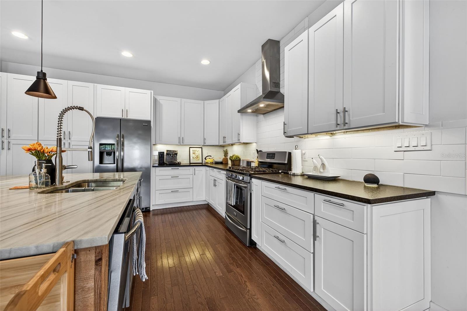 Image 10 of 39 For 1310 47th Avenue N