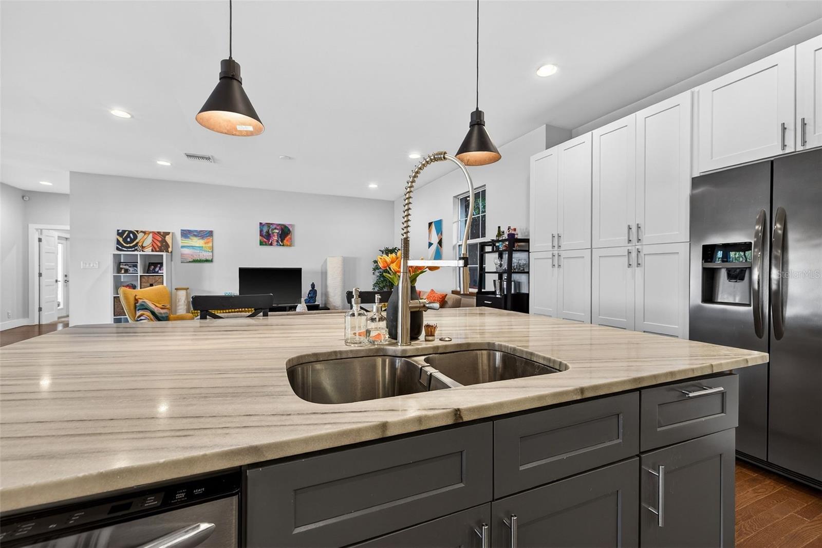 Image 11 of 39 For 1310 47th Avenue N