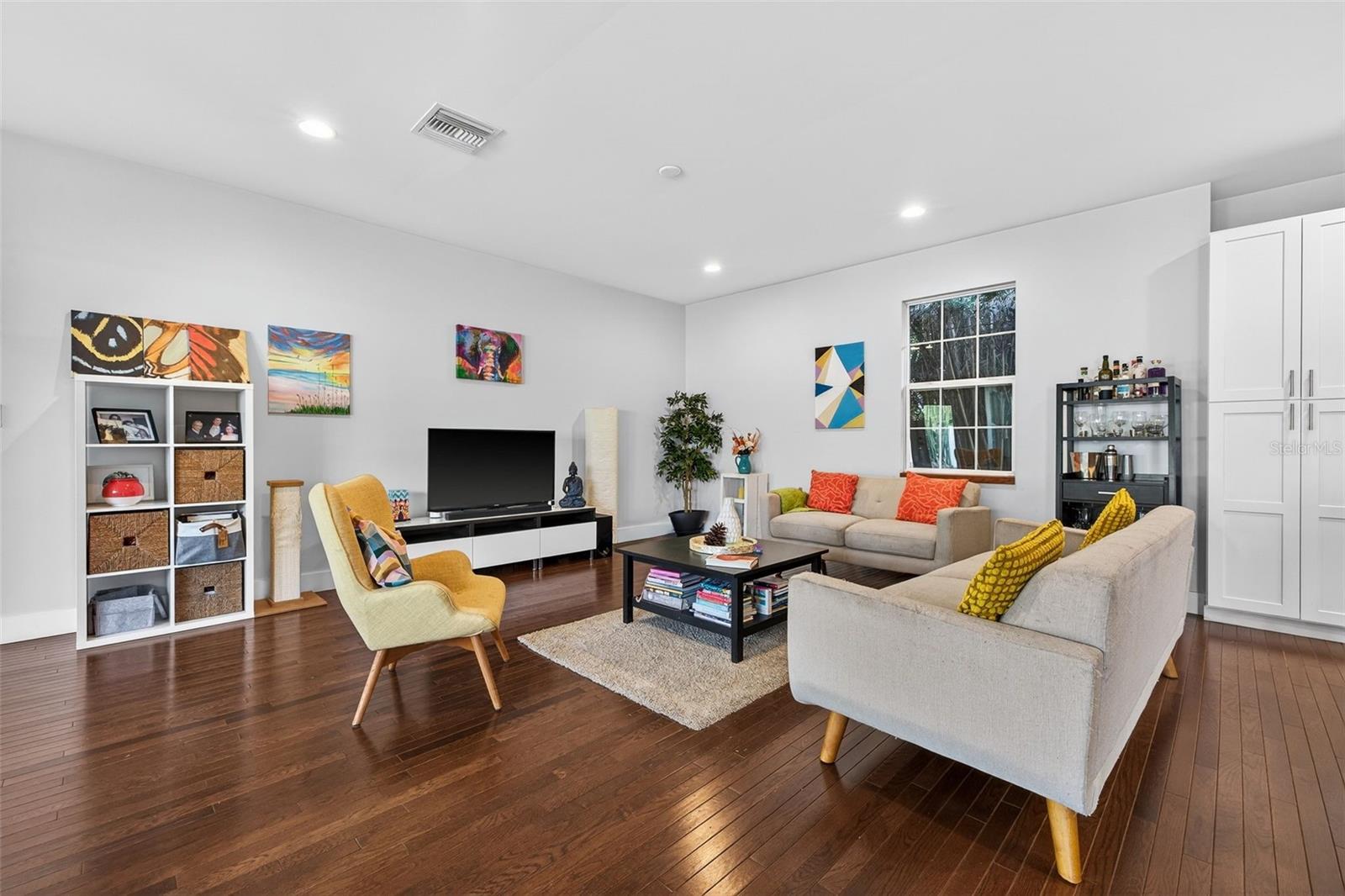 Image 13 of 39 For 1310 47th Avenue N