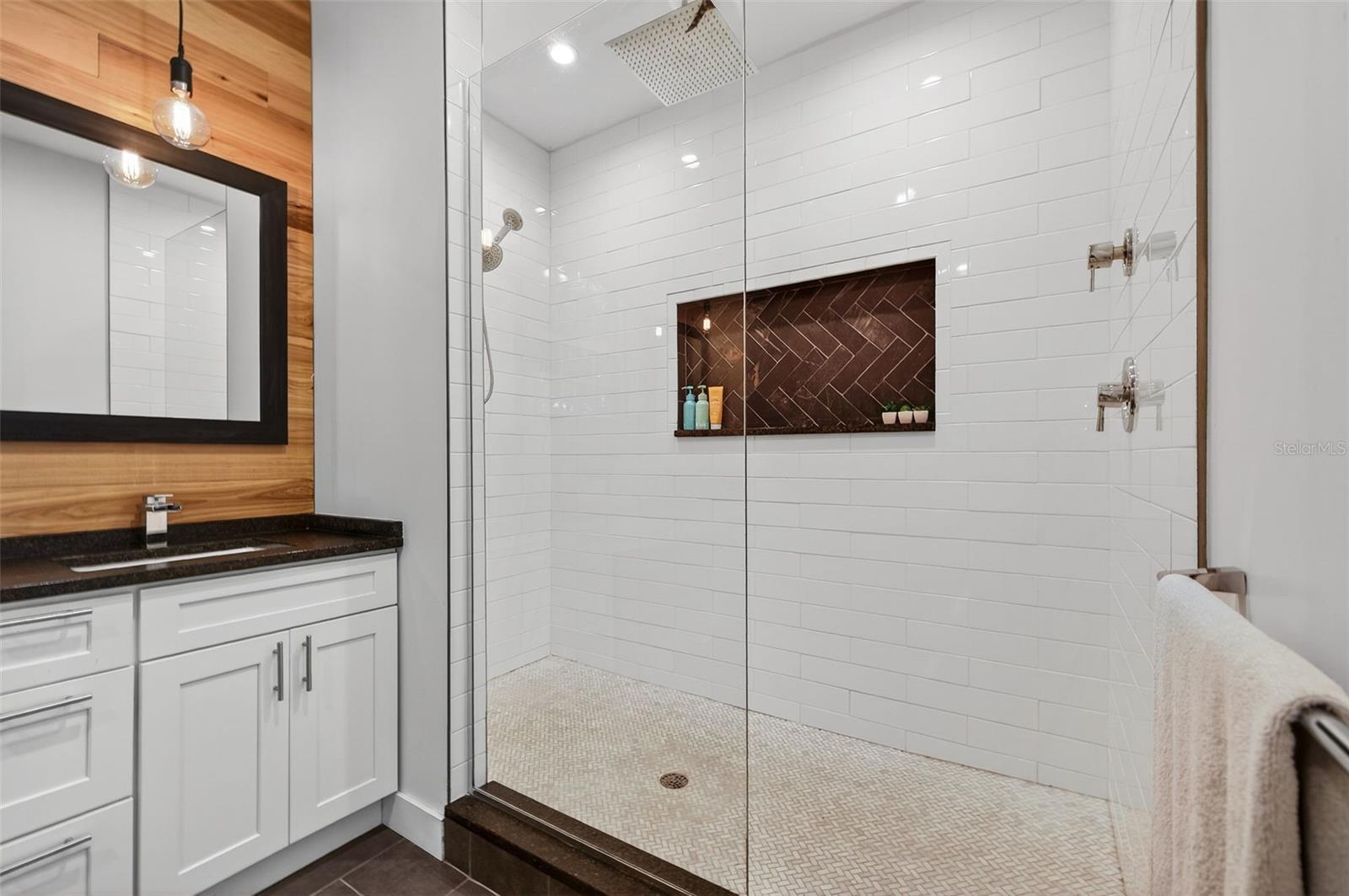 Image 39 of 39 For 1310 47th Avenue N