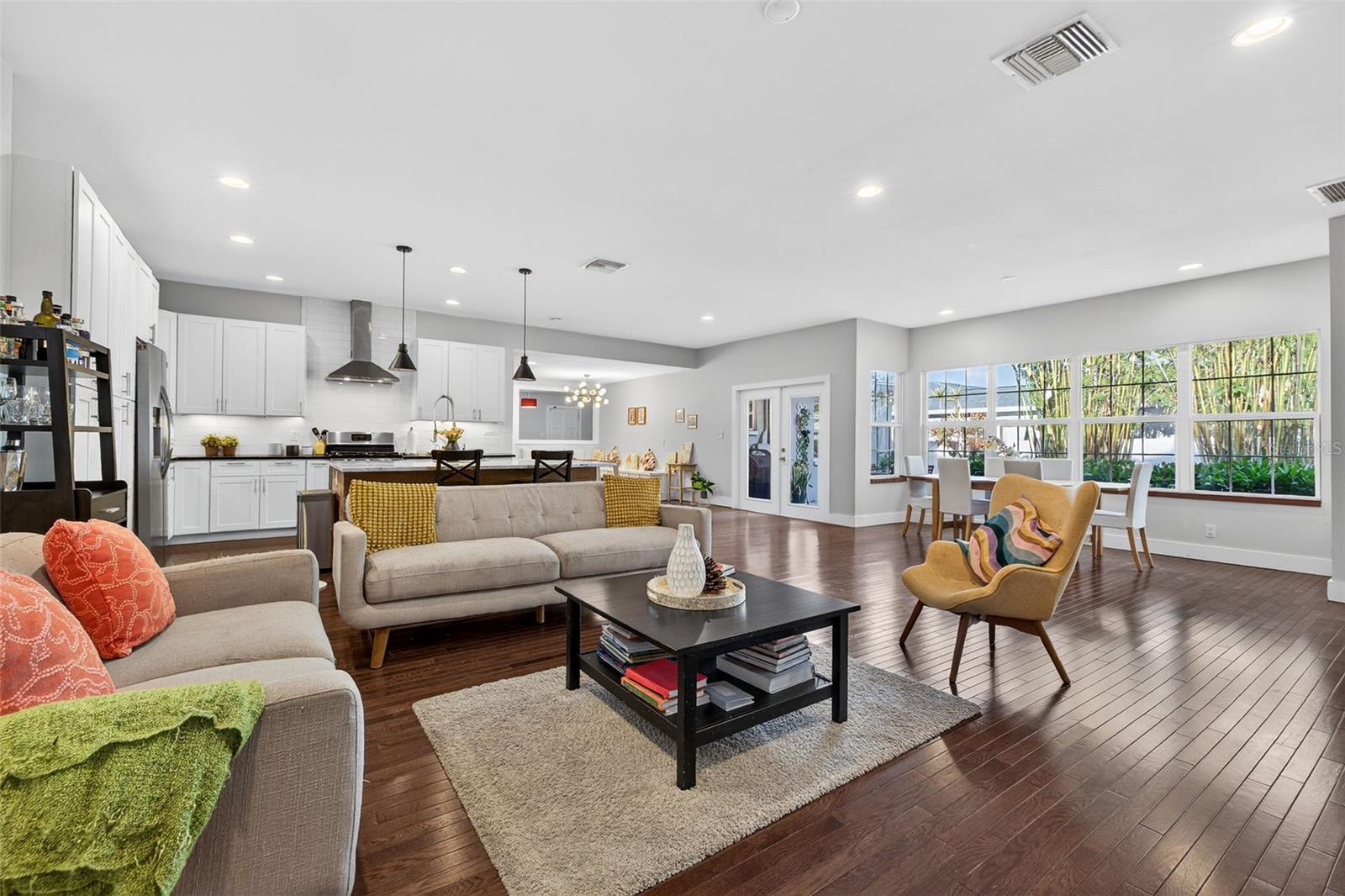 Image 6 of 39 For 1310 47th Avenue N