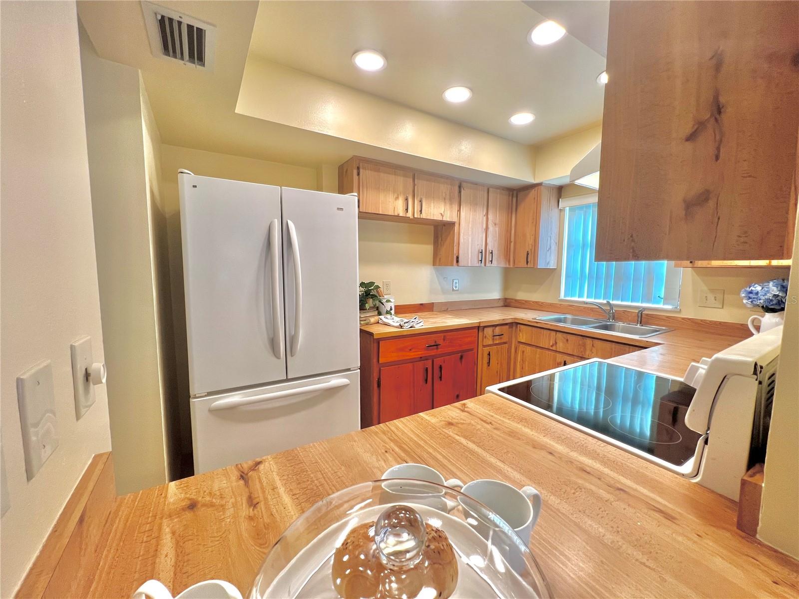 Image 7 of 23 For 5 Jamaica Street