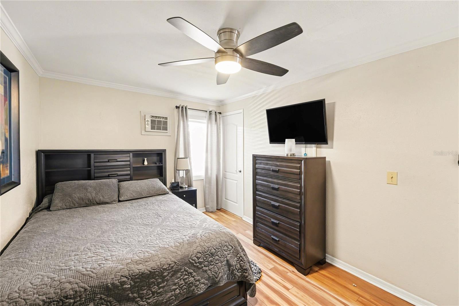 Image 12 of 23 For 1362 Stratford Drive