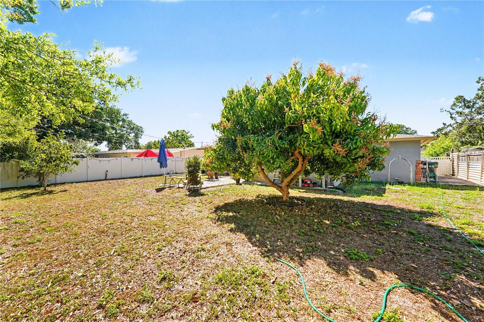 Image 19 of 23 For 1362 Stratford Drive