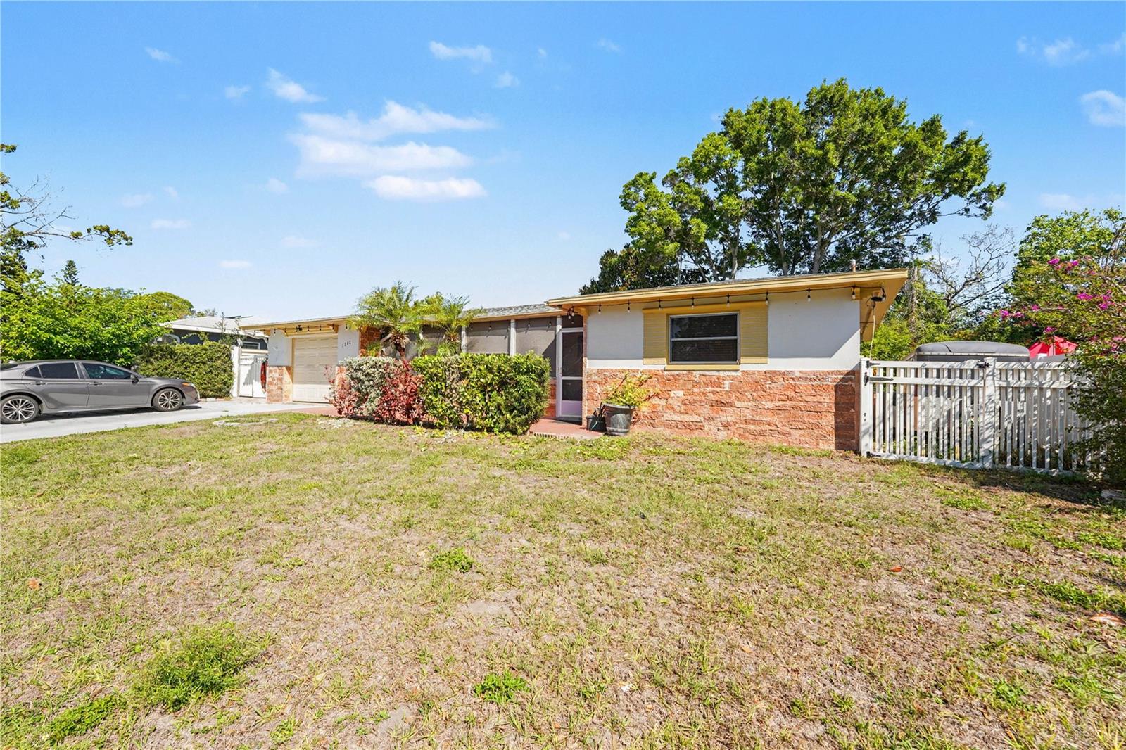 Image 22 of 23 For 1362 Stratford Drive