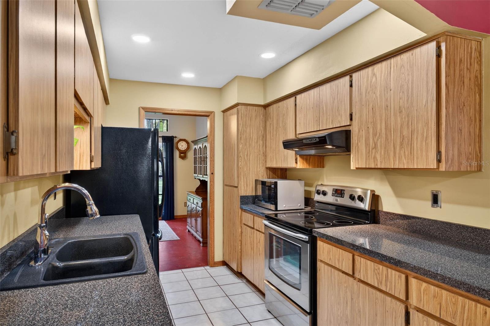 Image 16 of 77 For 37213 Price Drive