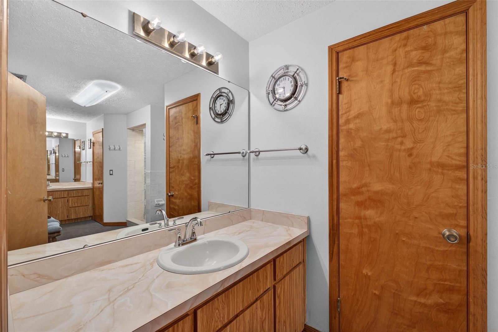 Image 34 of 77 For 37213 Price Drive