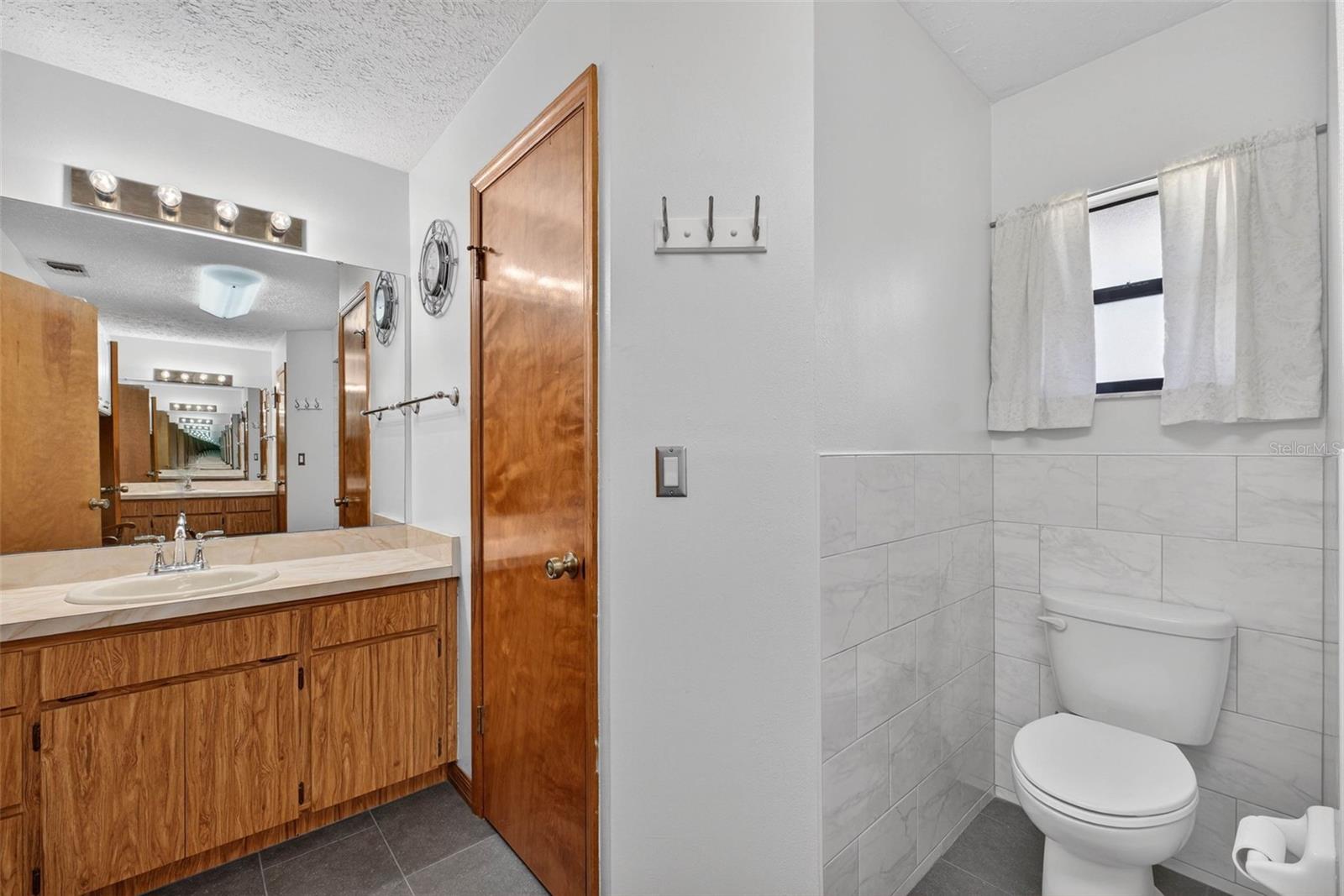 Image 37 of 77 For 37213 Price Drive