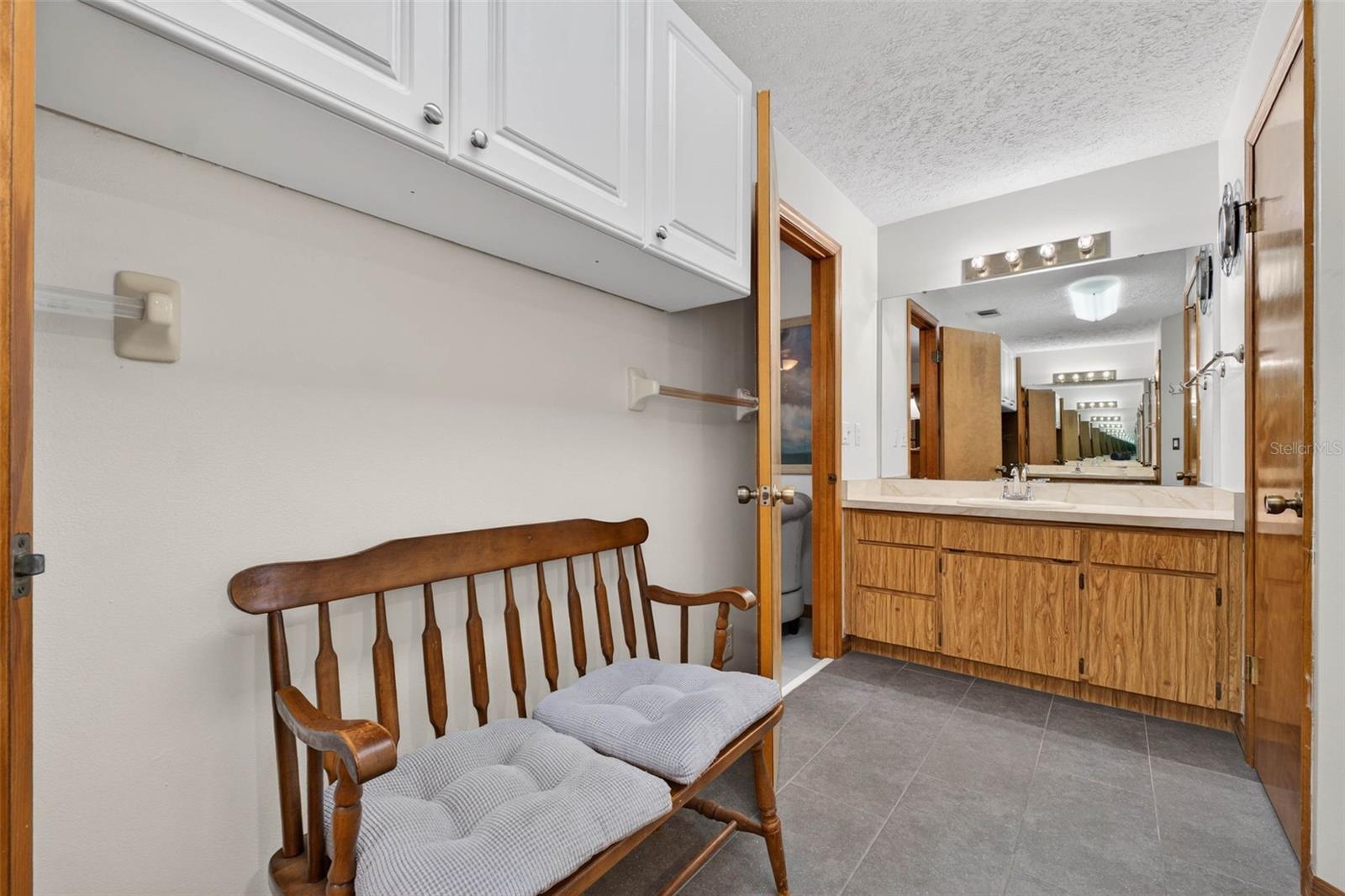 Image 38 of 77 For 37213 Price Drive