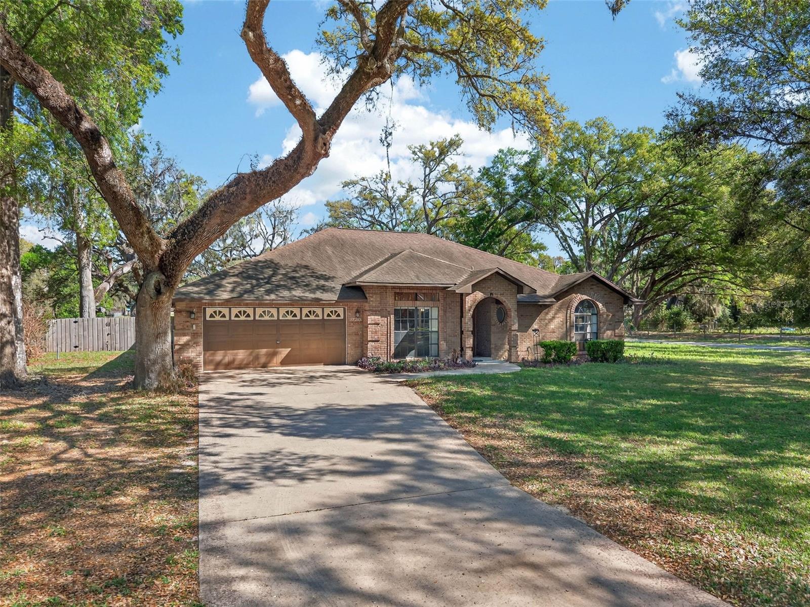 Image 4 of 77 For 37213 Price Drive