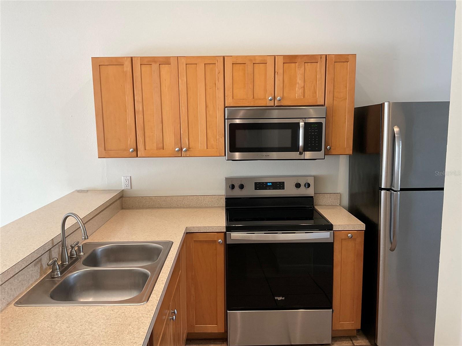 Image 7 of 19 For 8701 Carroll Palm Place