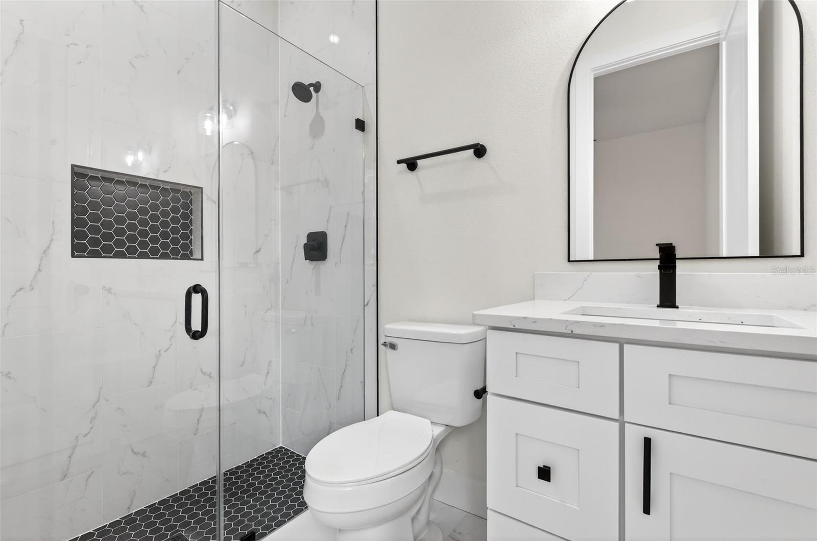 Image 30 of 42 For 37700 Dixie Avenue