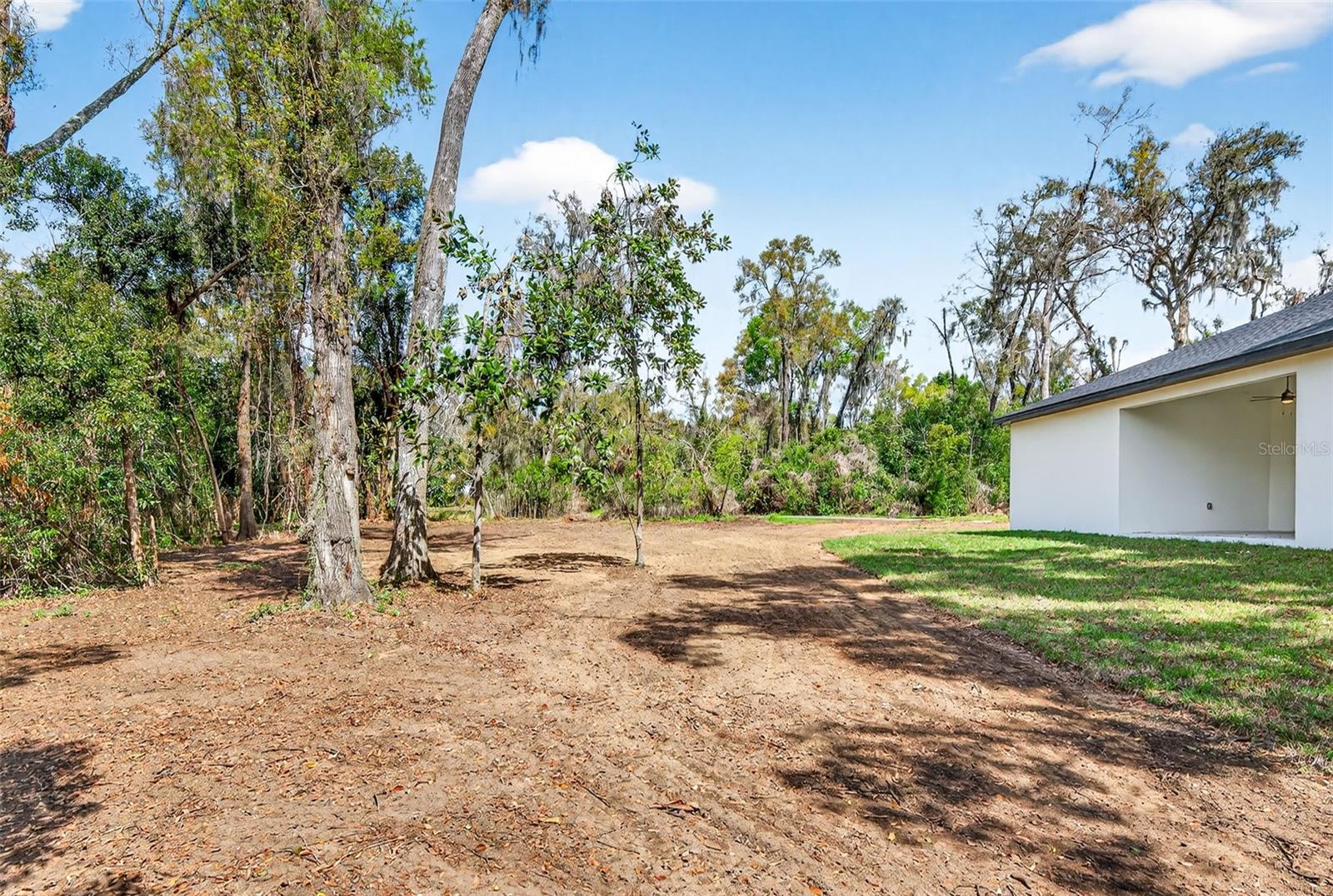 Image 40 of 42 For 37700 Dixie Avenue