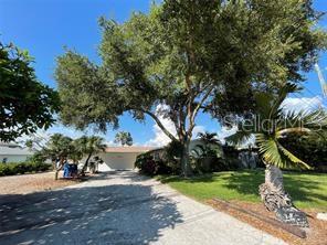 Image 3 of 45 For 6901 Gulf Winds Drive