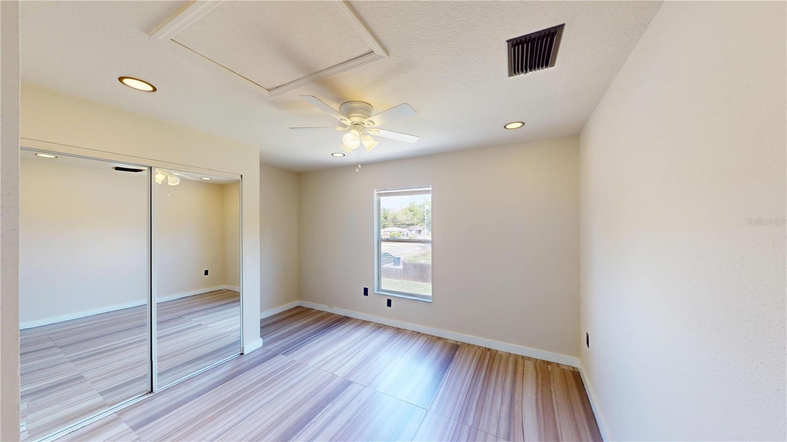 Image 16 of 27 For 10107 14th Street