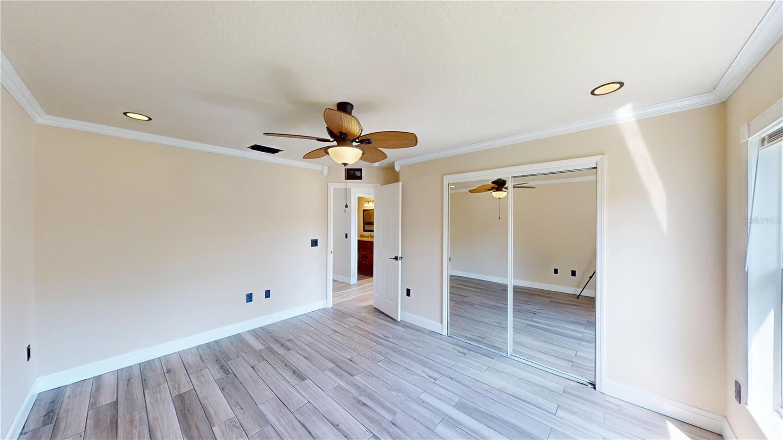 Image 22 of 27 For 10107 14th Street