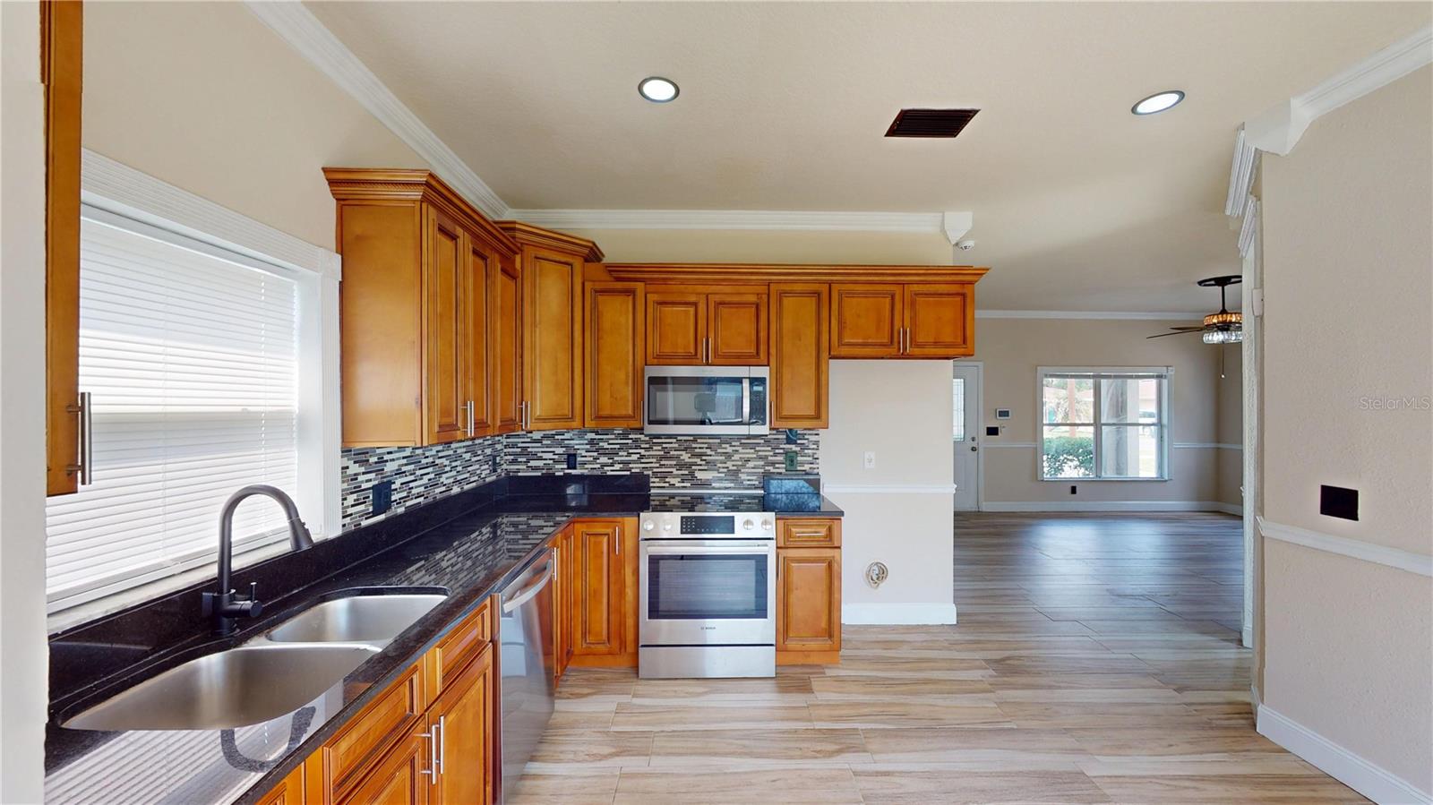 Image 9 of 27 For 10107 14th Street