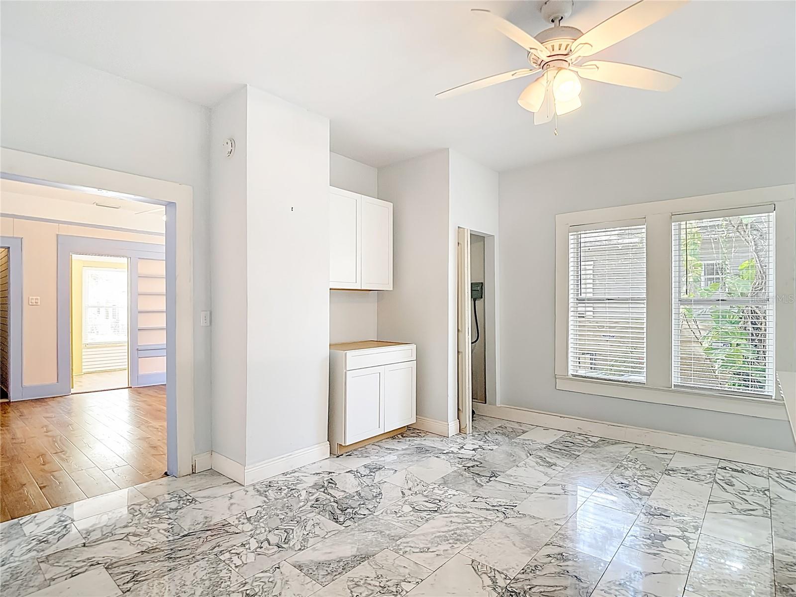 Image 17 of 66 For 1004 22nd Avenue