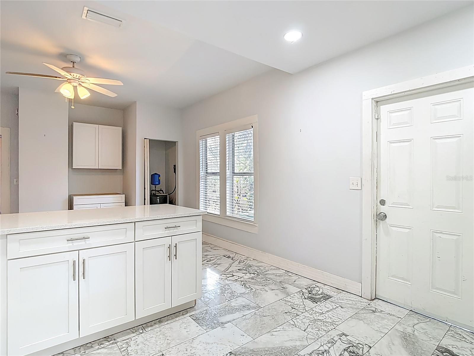 Image 23 of 66 For 1004 22nd Avenue