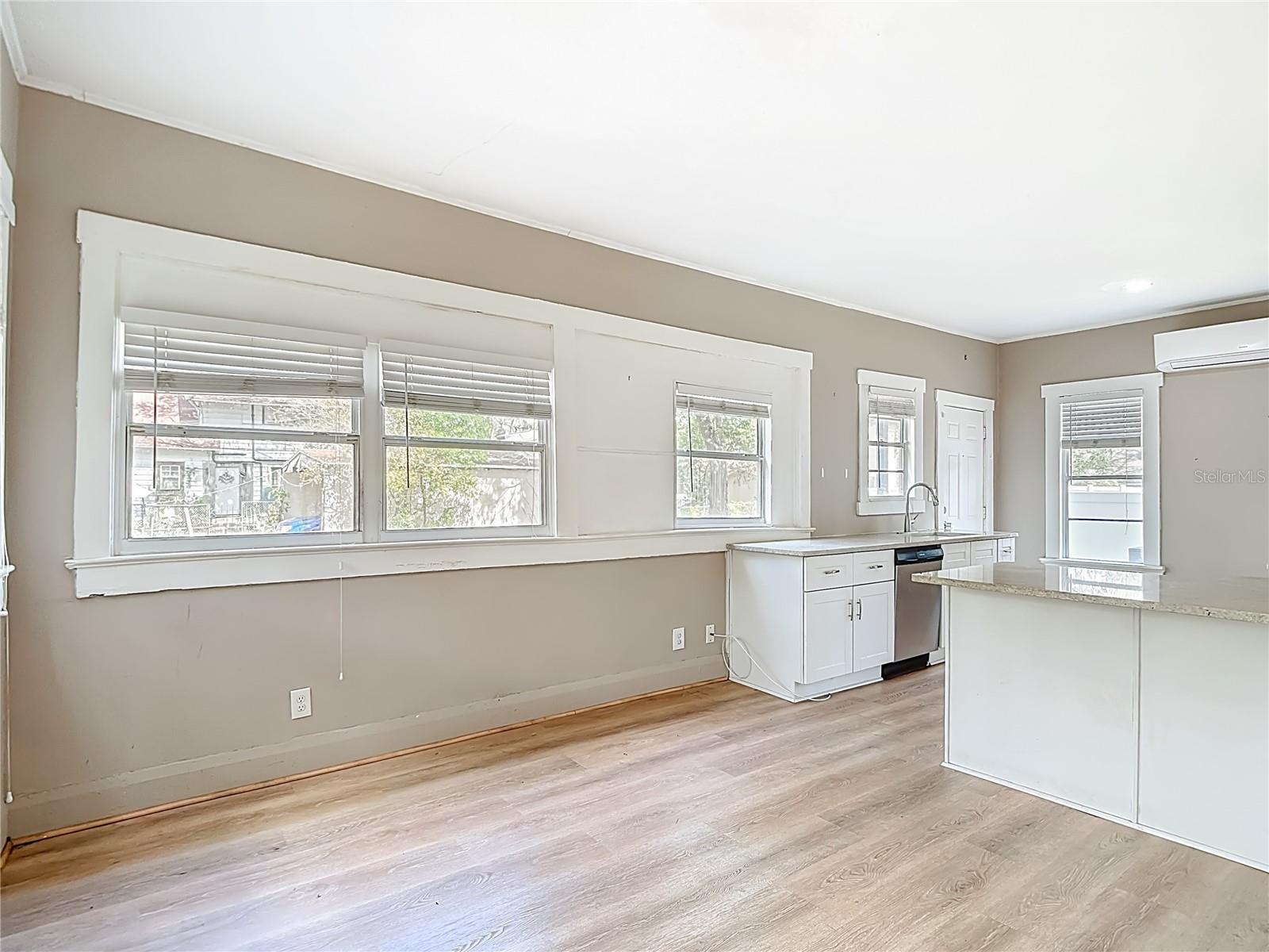 Image 26 of 66 For 1004 22nd Avenue