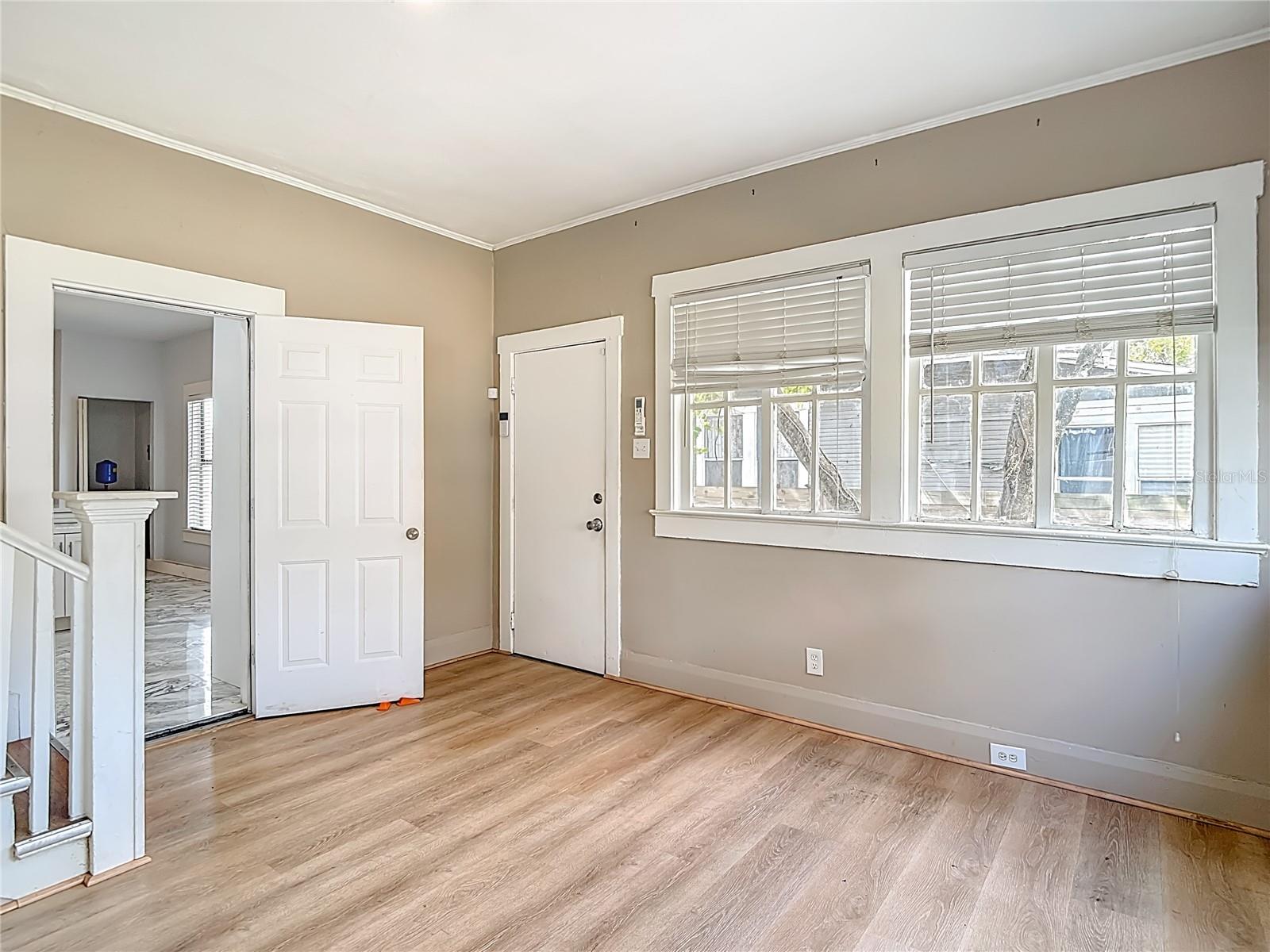 Image 28 of 66 For 1004 22nd Avenue