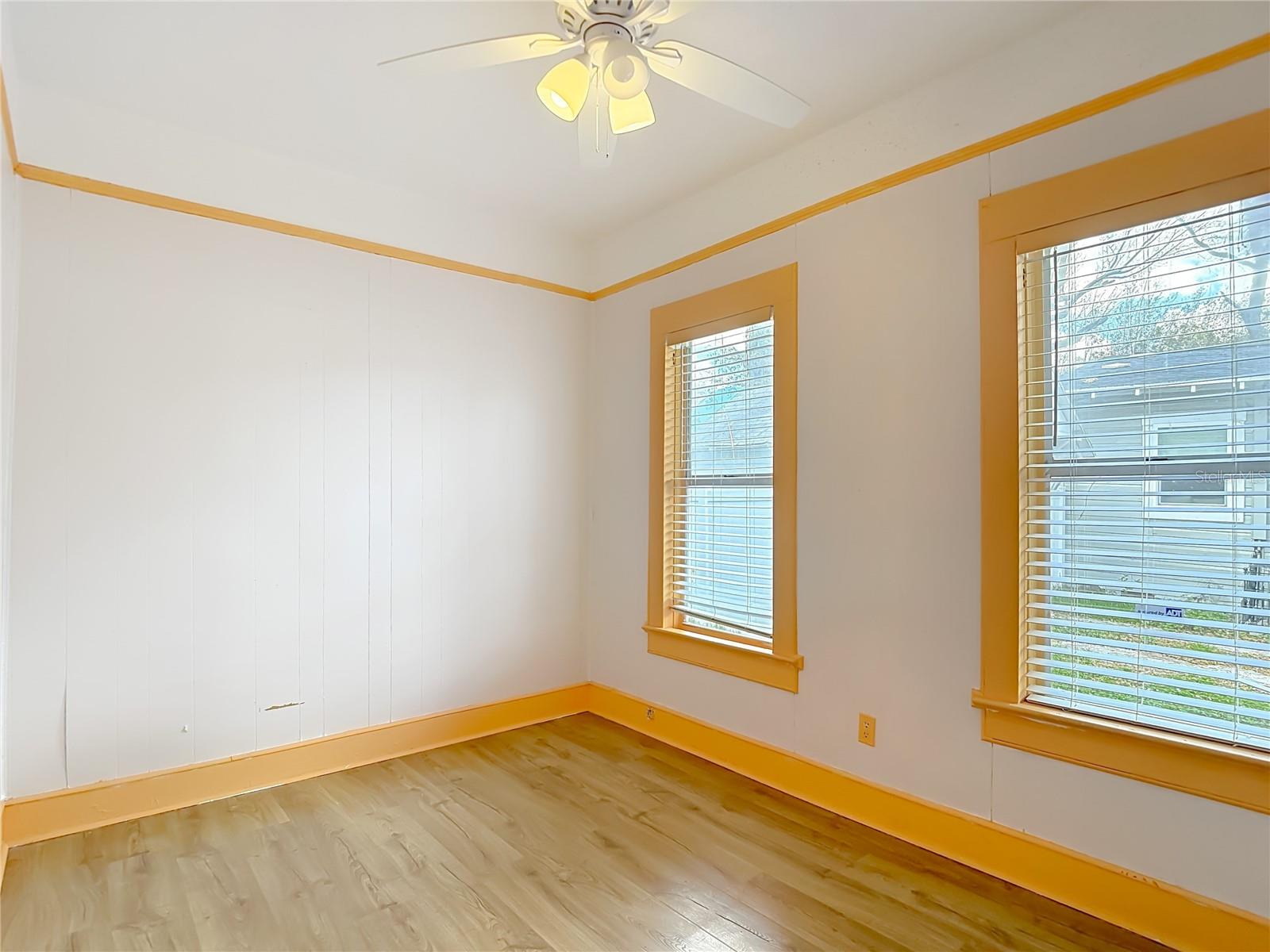 Image 41 of 66 For 1004 22nd Avenue