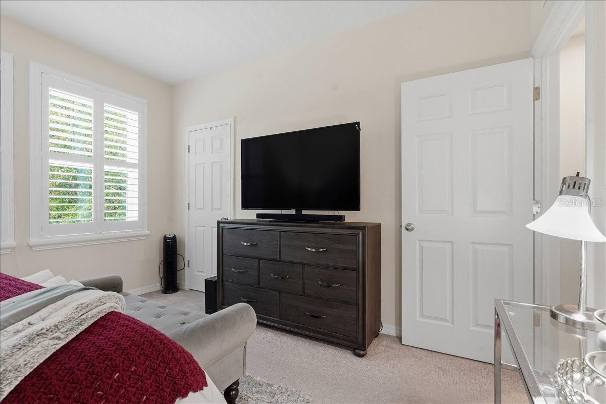 Image 17 of 74 For 1962 Lake Ridge Boulevard