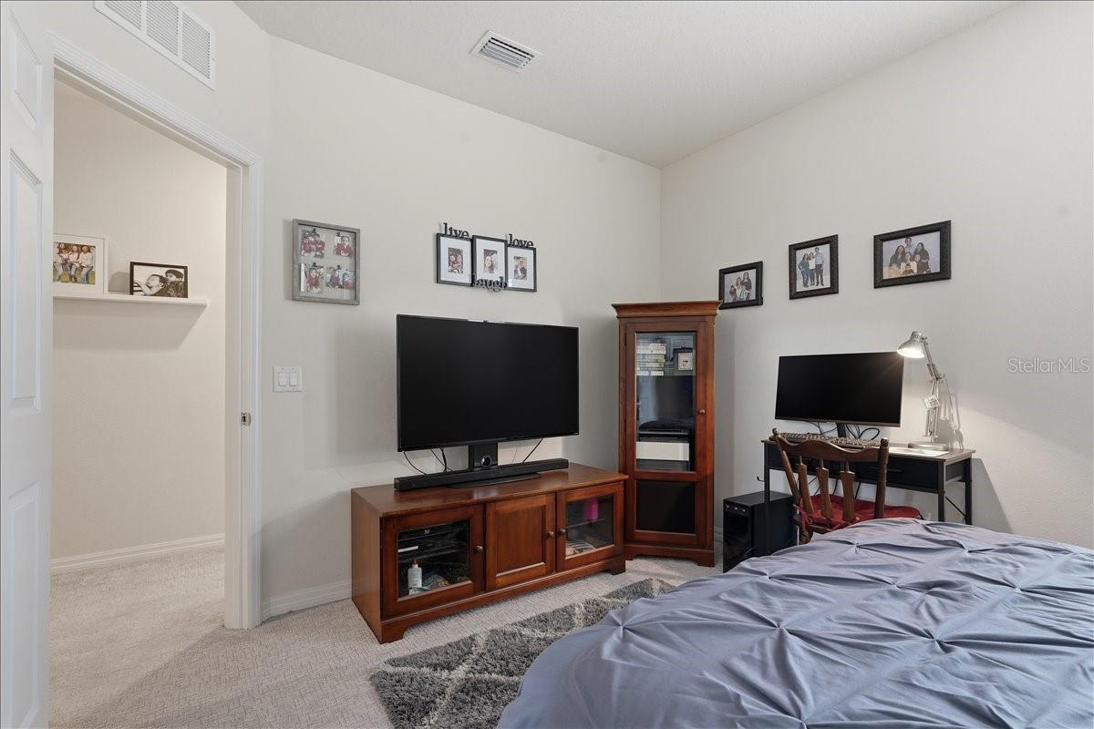 Image 27 of 74 For 1962 Lake Ridge Boulevard