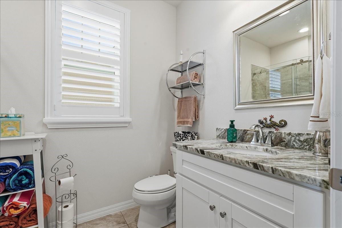 Image 28 of 74 For 1962 Lake Ridge Boulevard