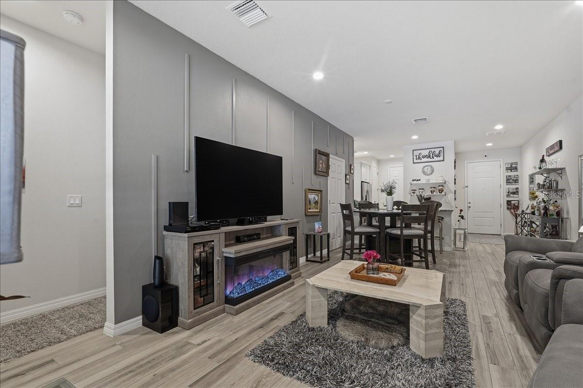 Image 6 of 74 For 1962 Lake Ridge Boulevard