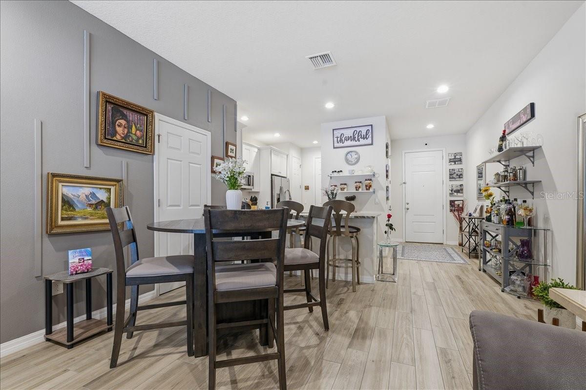 Image 7 of 74 For 1962 Lake Ridge Boulevard