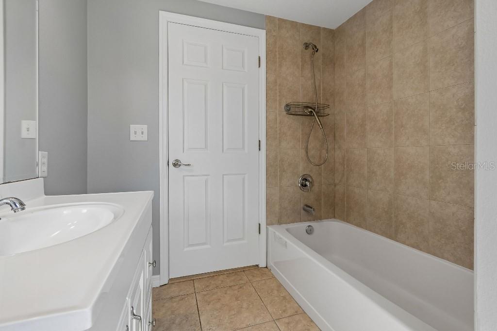 Image 25 of 30 For 994 Brink Avenue