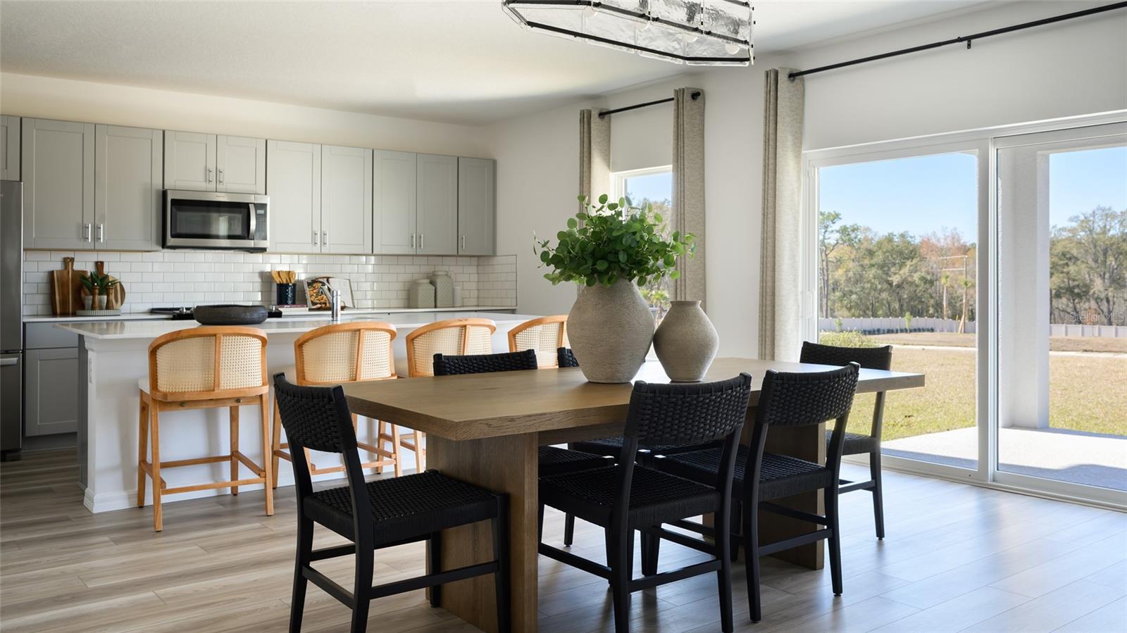 Listing photo id 3 for 31658 Baronne Street