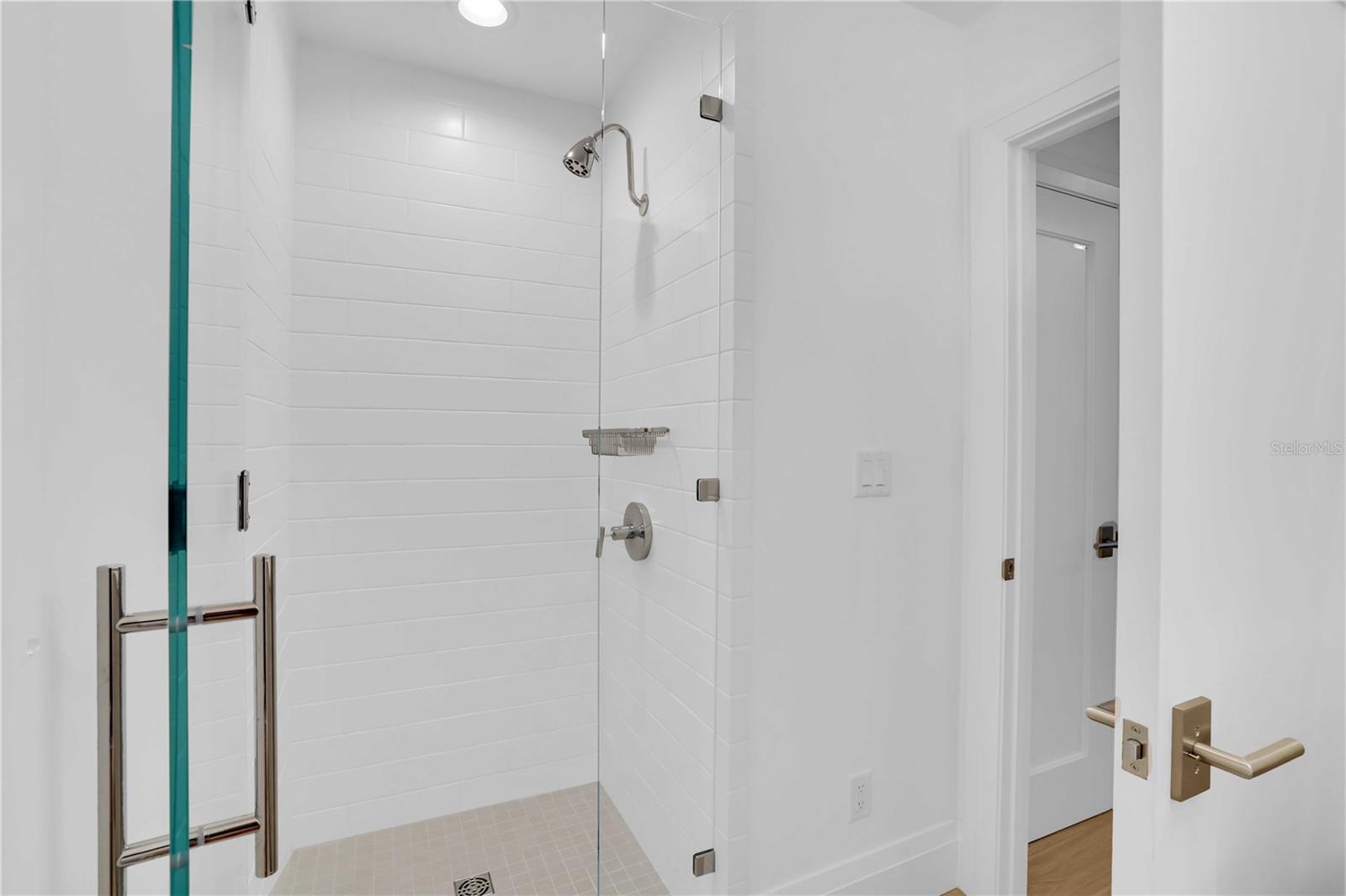 Image 11 of 44 For 3110 1st Street W 101