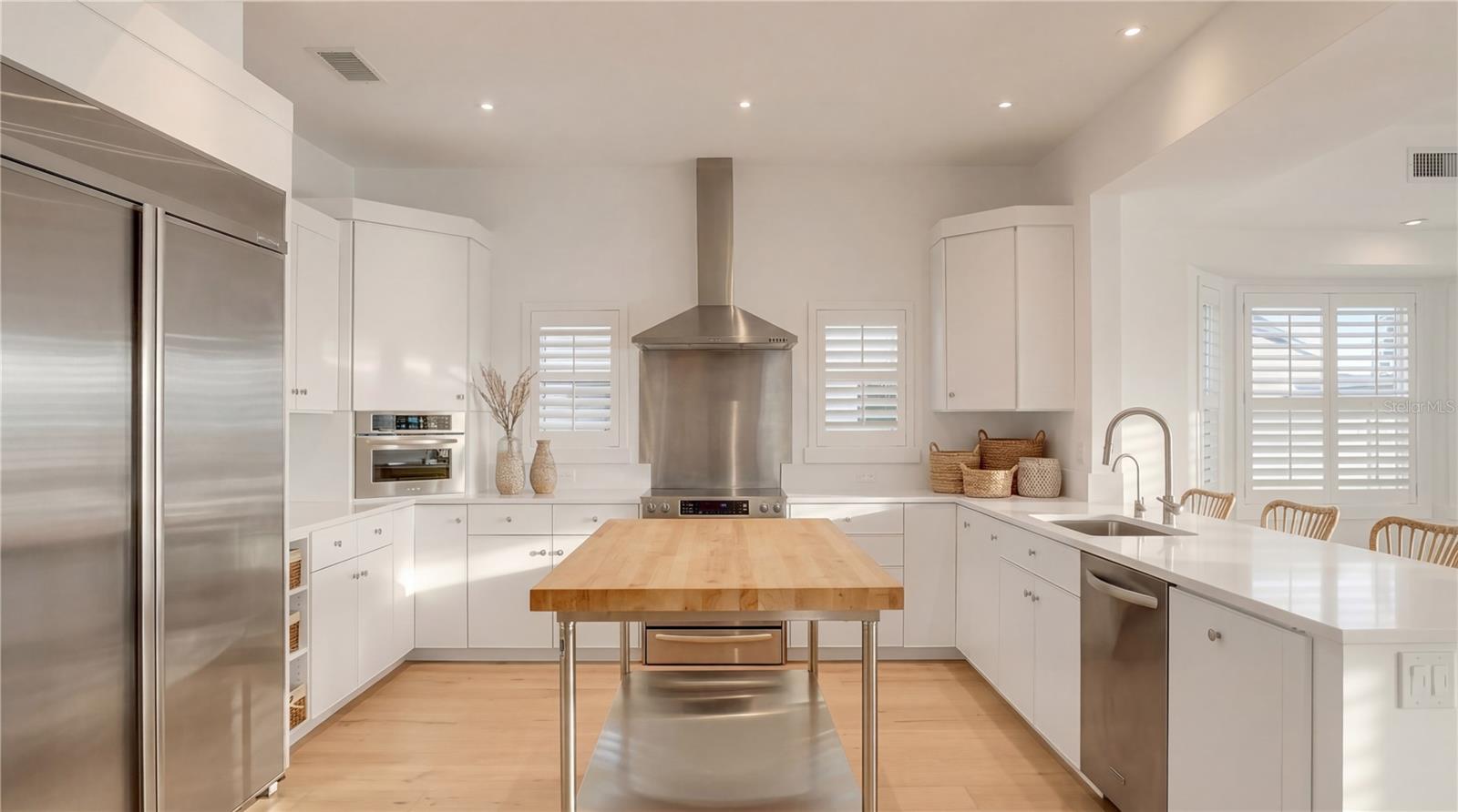 Image 17 of 44 For 3110 1st Street W 101