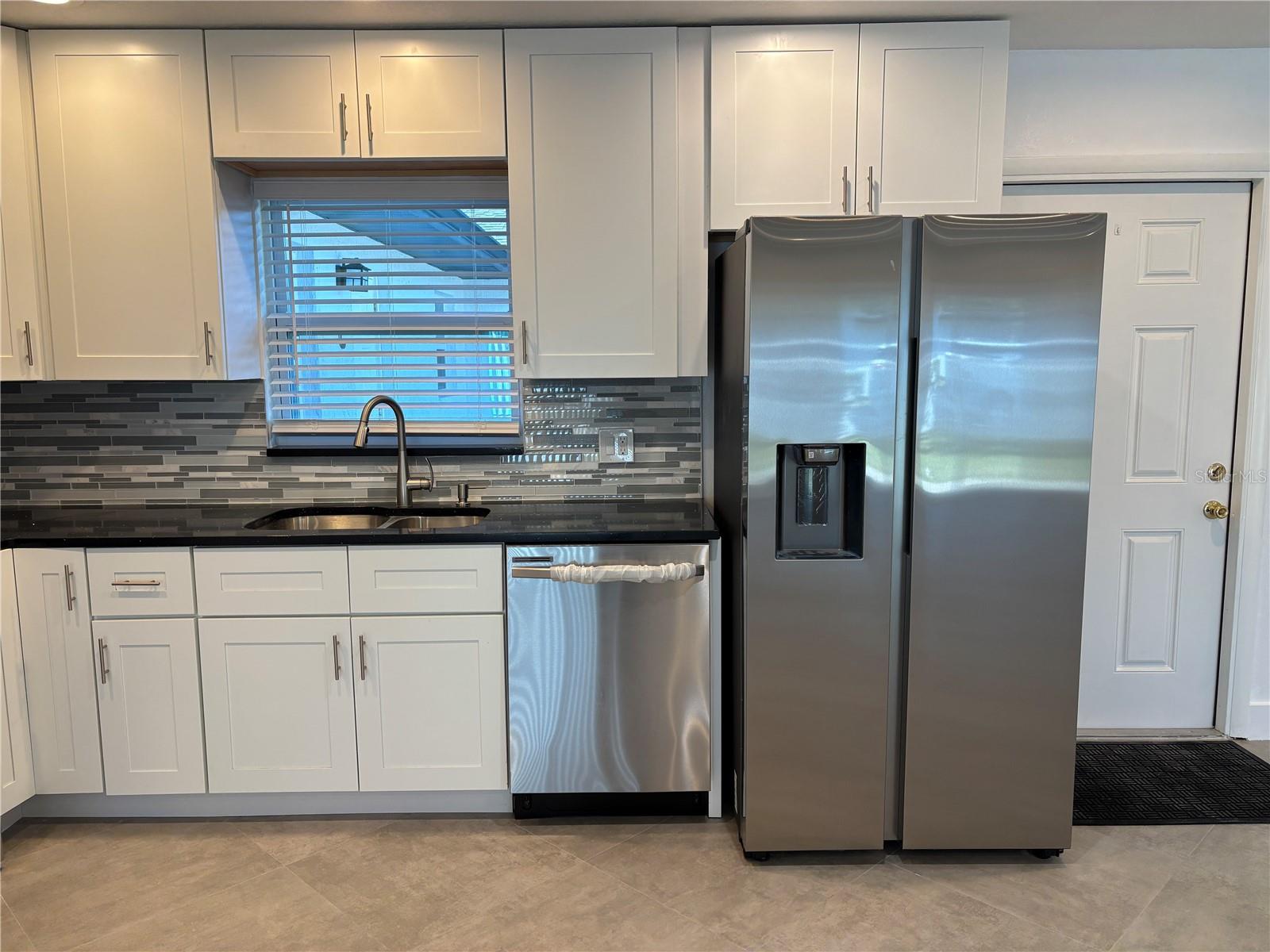 Image 7 of 34 For 5815 Erin Lane S A