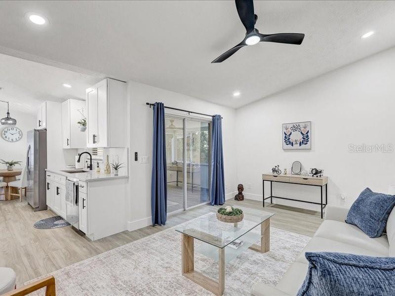 Image 16 of 33 For 6505 64th Lane E