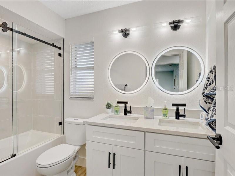 Image 17 of 33 For 6505 64th Lane E