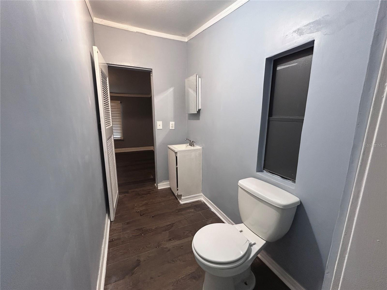 Image 18 of 23 For 10638 Bay Hills Circle