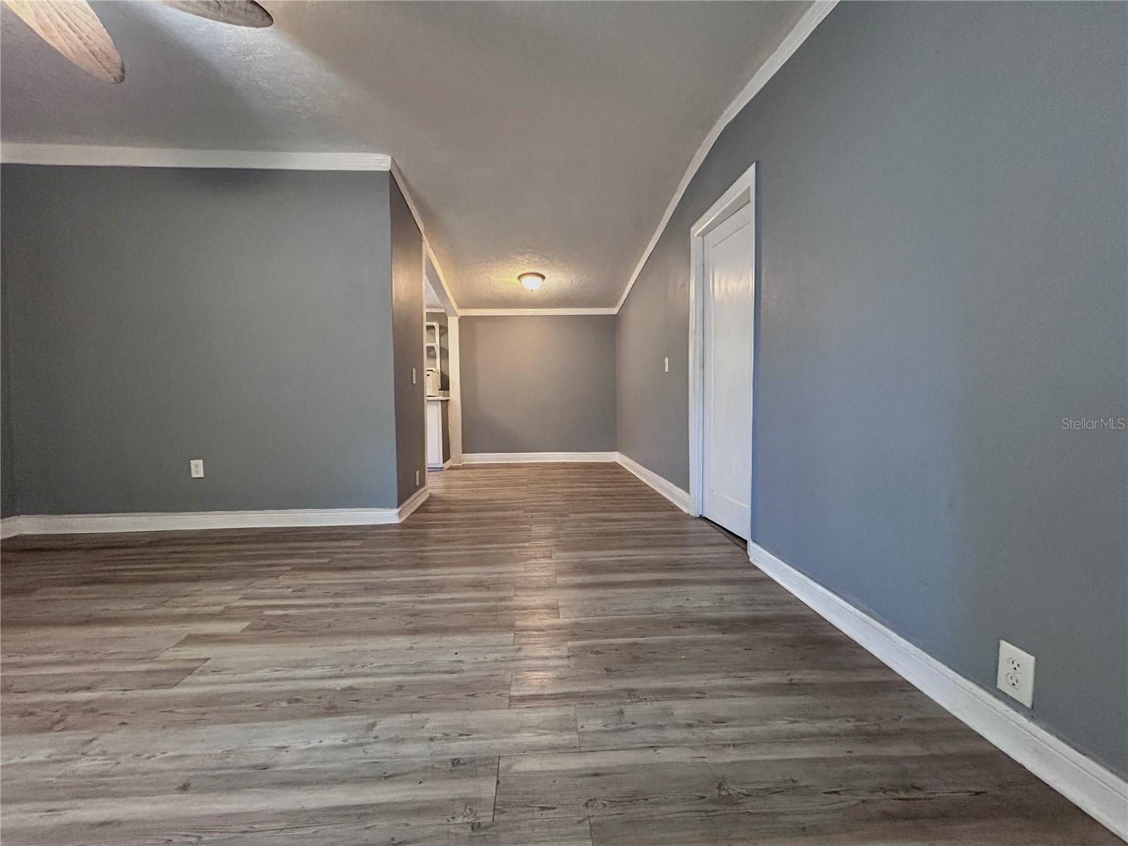 Image 6 of 23 For 10638 Bay Hills Circle