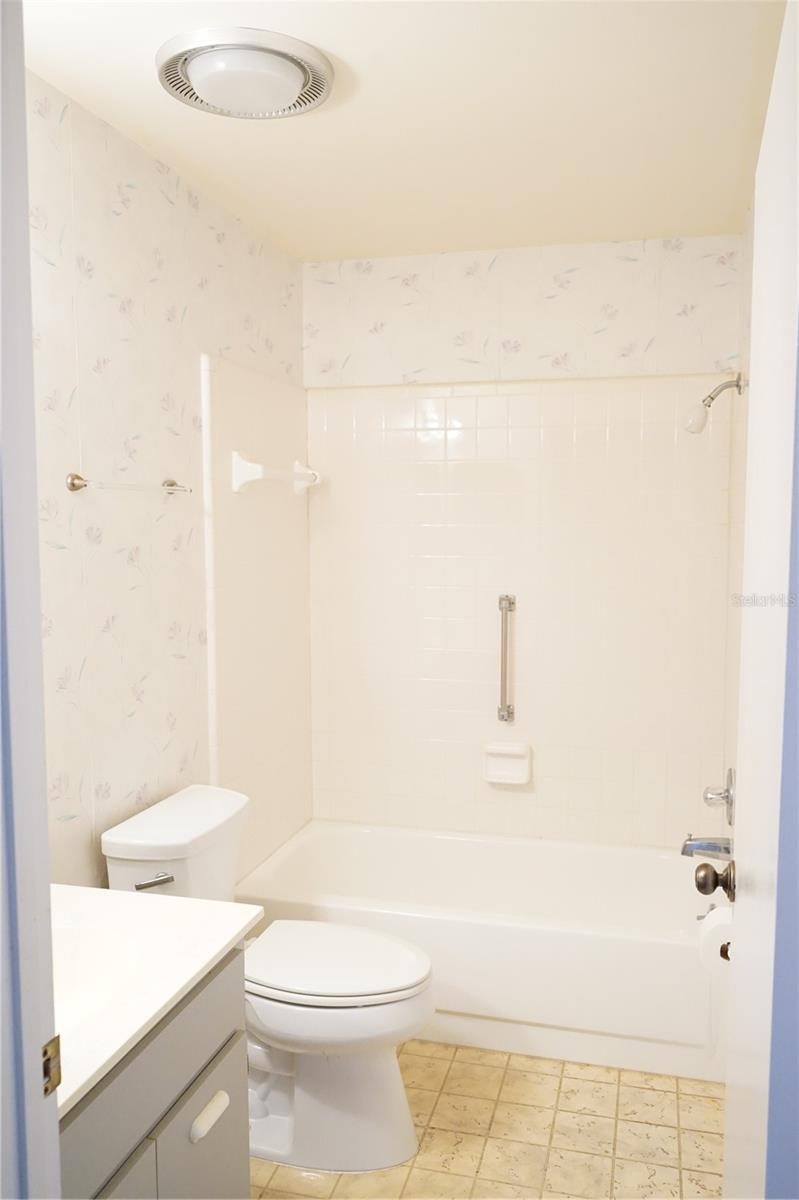 Image 25 of 42 For 302 Bryce Court